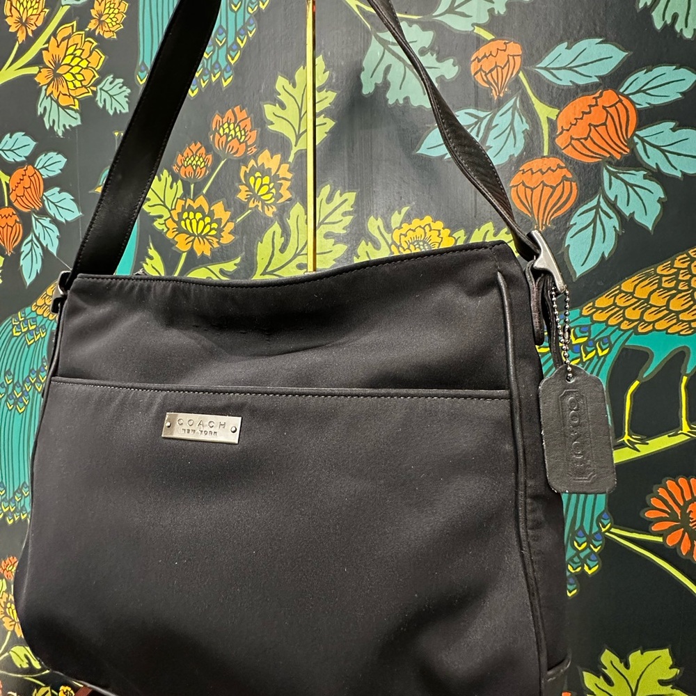 Vintage Coach Black Nylon Shoulder Bag Leather Trim Made in Costa Rica - Picture 6 of 13